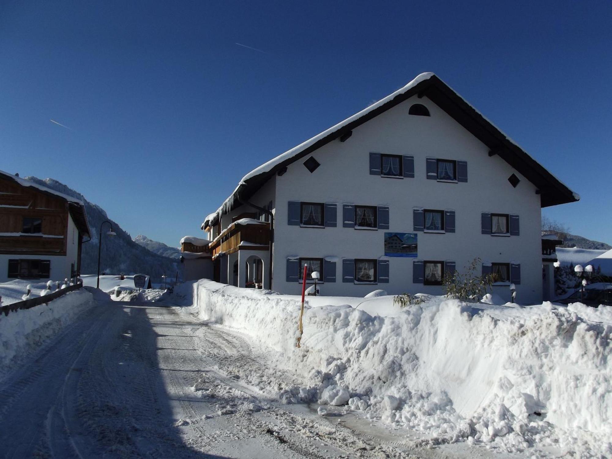 Gemuetliche Ferienwohnung In Urigem Bauernhaus Pfronten Exteriör bild
